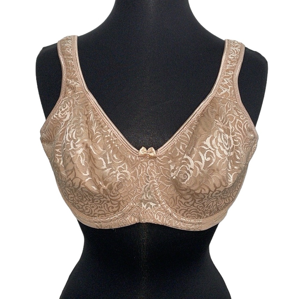 Breezies Size 42C nude‎ floral lace underwire full coverage bra.